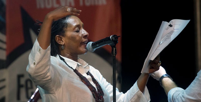 Mayra Santos-Febres: «Soy una mujer definida por la creación literaria»